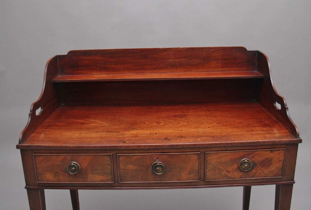 Early 19th Century mahogany writing table View III