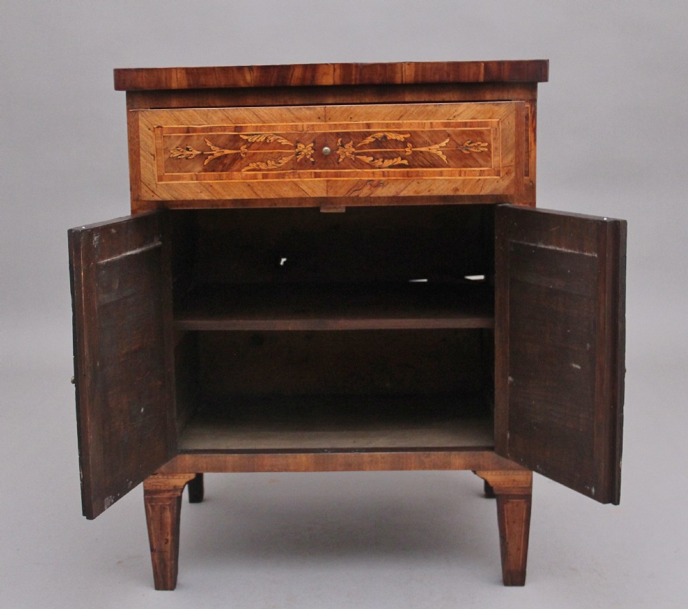18th Century Italian Kingwood cabinet View III