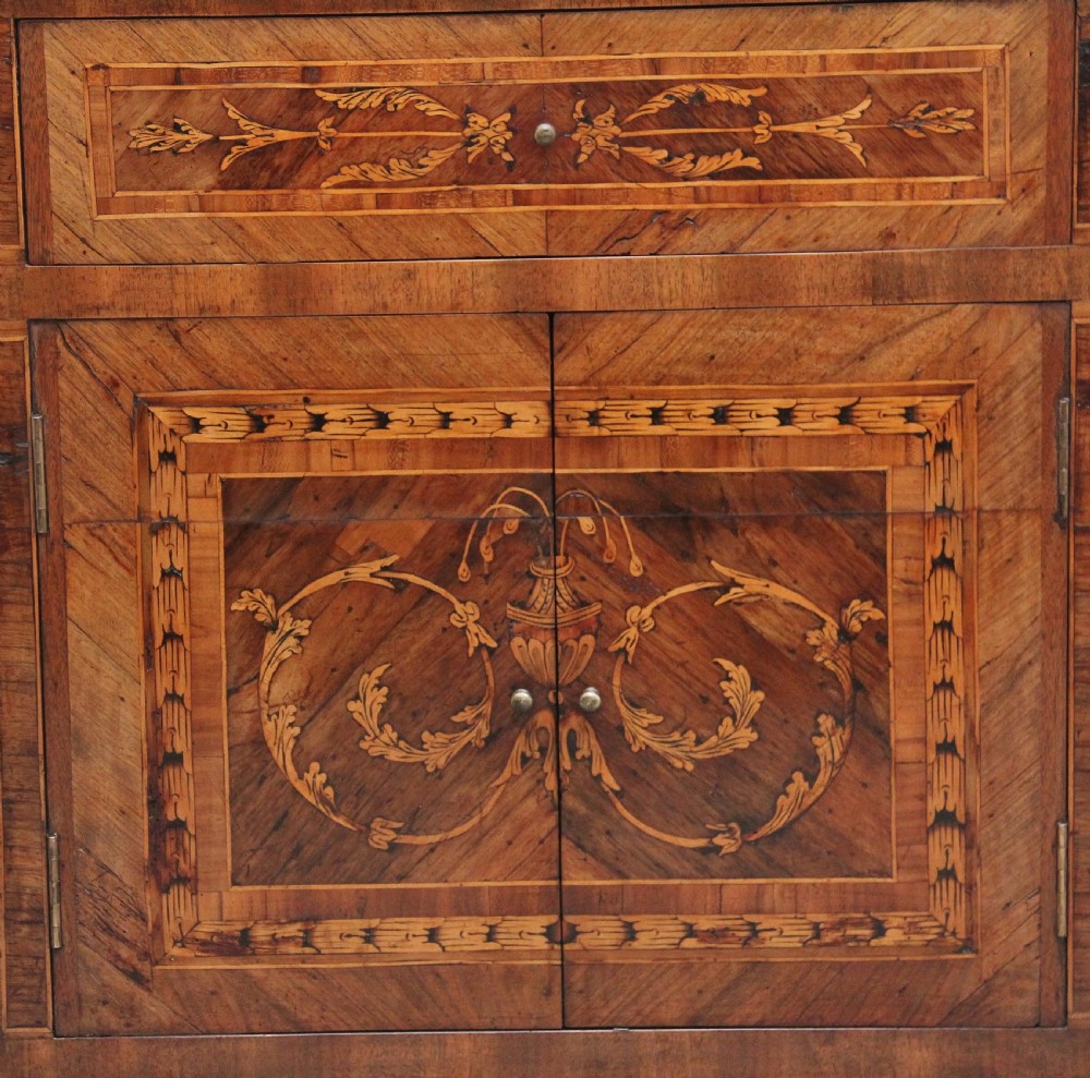 18th Century Italian Kingwood cabinet View IV