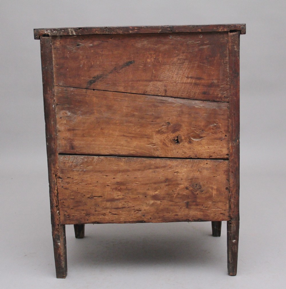 18th Century Italian Kingwood cabinet View IX