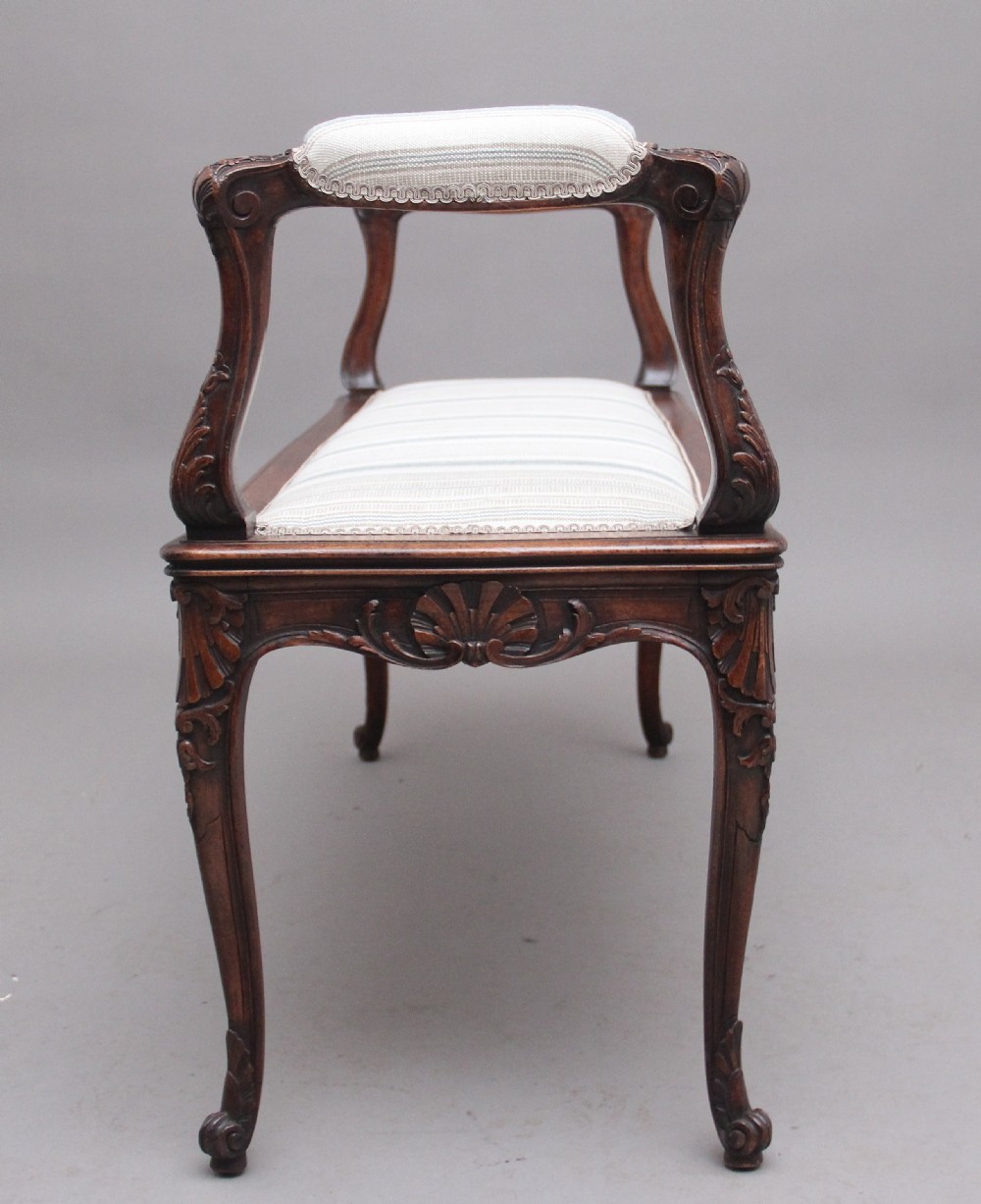 19th Century walnut window seat View VII