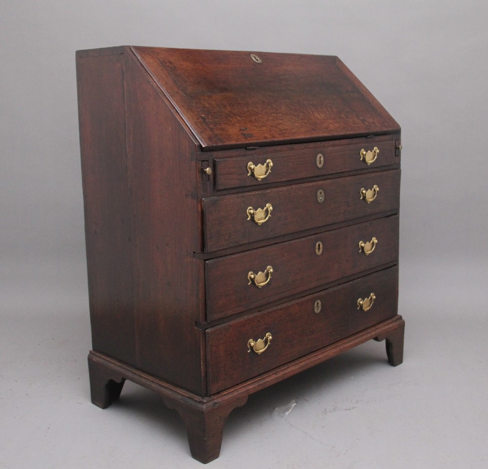 Early 18th Century oak bureau View VII