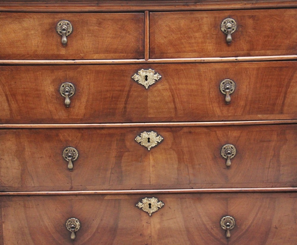 18th Century walnut chest of drawers View XI