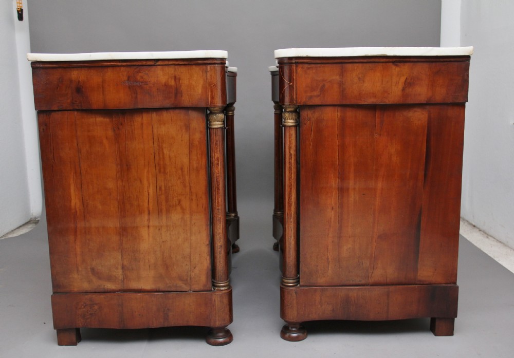 Pair of early 19th Century Spanish marble top commodes View V