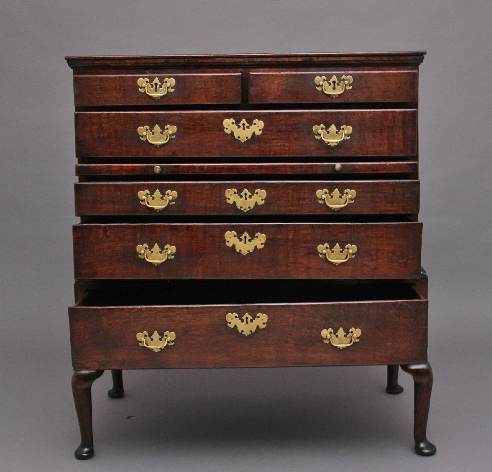 18TH CENTURY OAK CHEST ON STAND View VIII