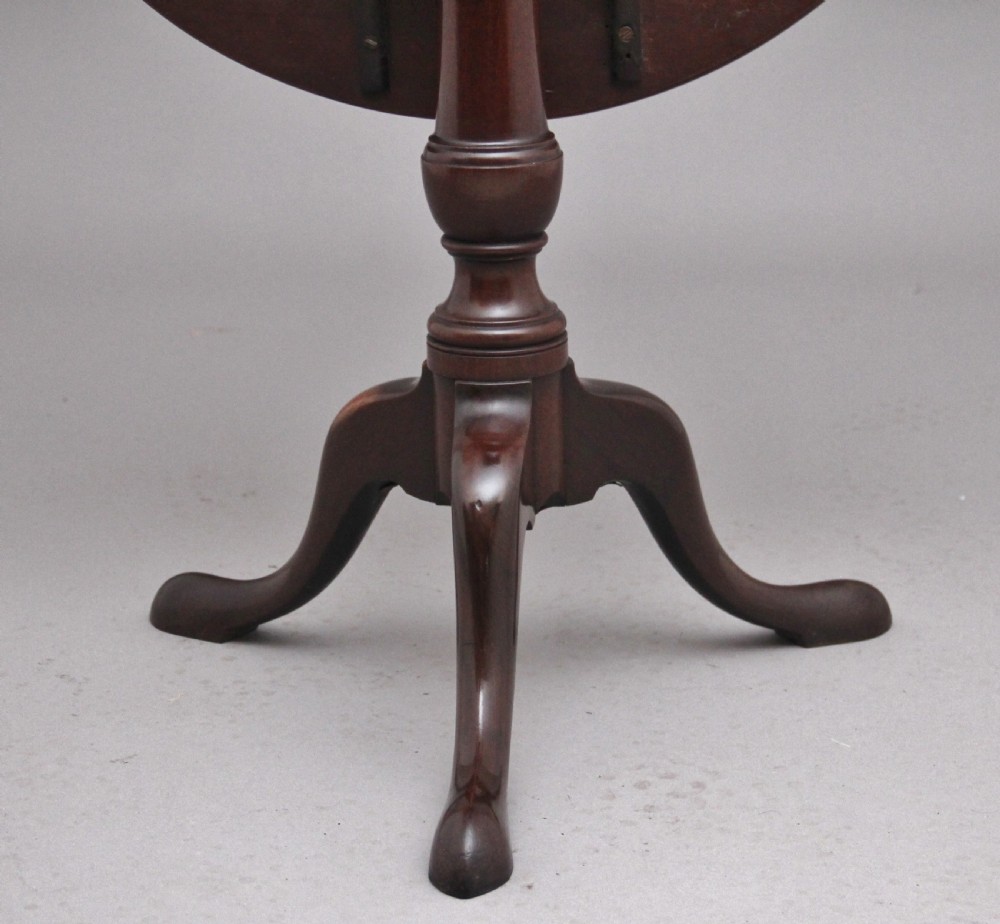 18th Century antique mahogany tripod table View VIII
