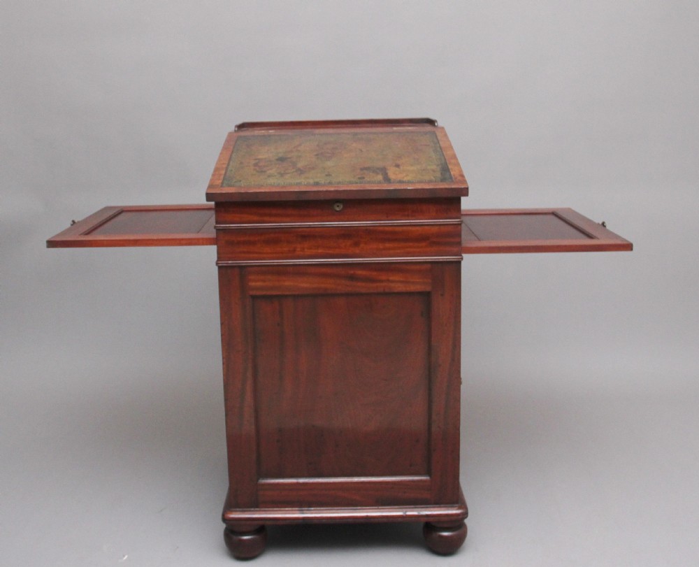 Early 19th Century mahogany davenport by Gillows of Lancaster View IV