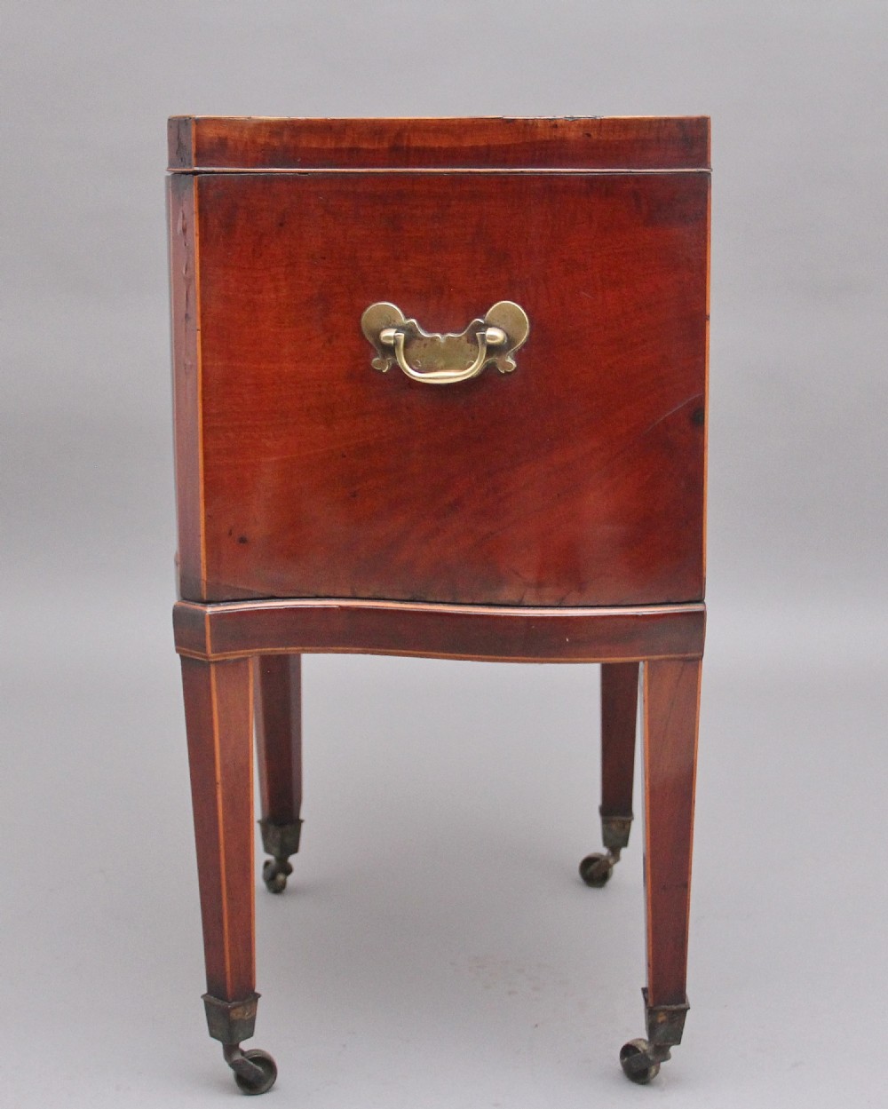 Early 19th Century antique mahogany cellarette  View VI