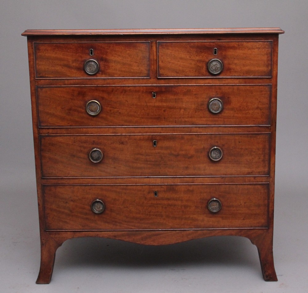 Early 19th Century antique mahogany chest of drawers