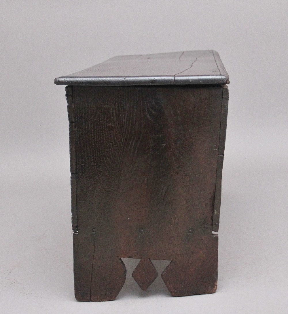 17th Century antique oak coffer View IV
