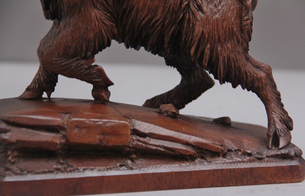 A lovely quality 19th Century black forest carving of a wild boar View X