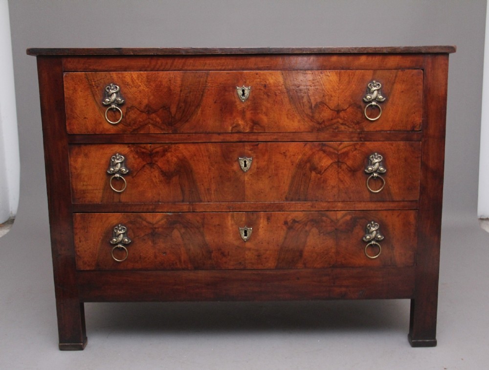 Early 19th Century French walnut chest of drawers