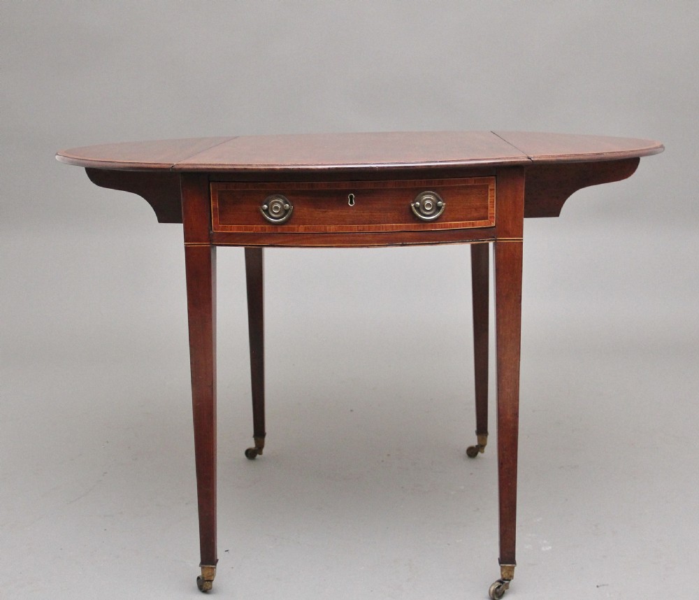 18th Century mahogany Pembroke table View VII