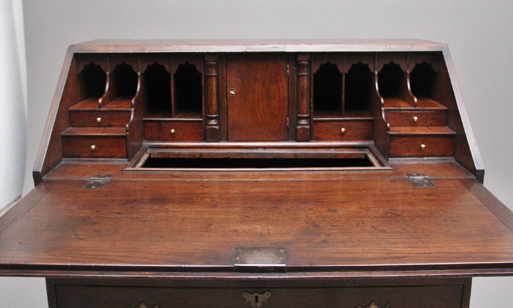 Early 20th Century oak bureau in the Georgian style View IX