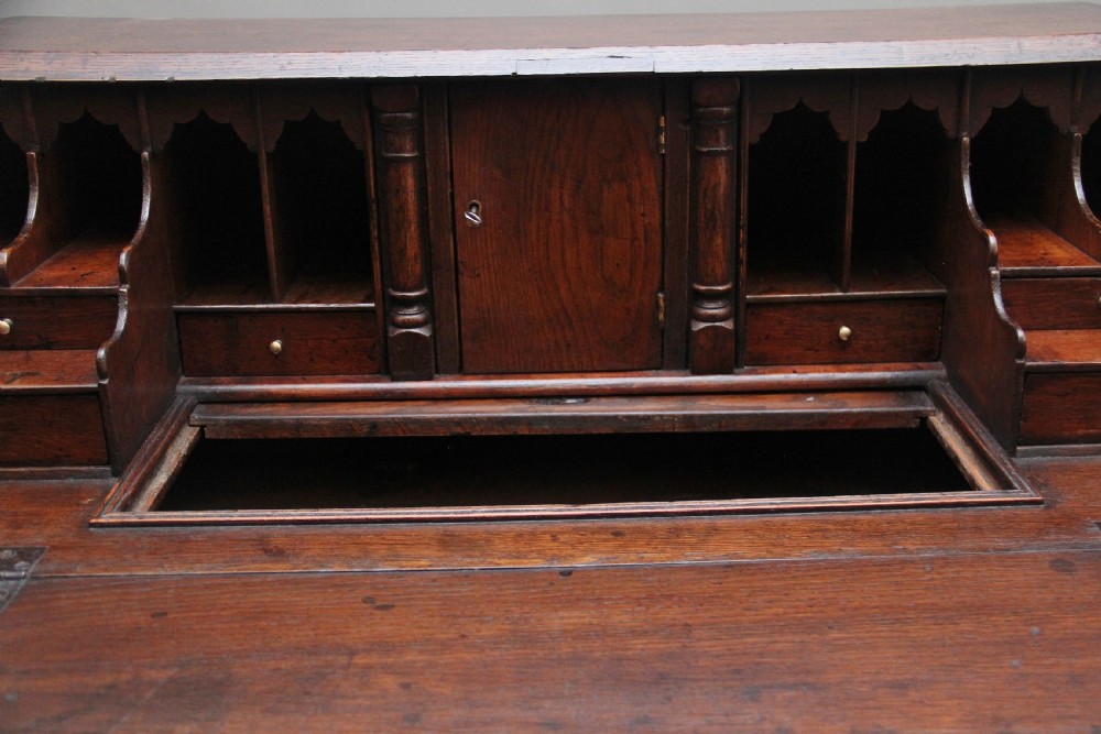 Early 20th Century oak bureau in the Georgian style View X