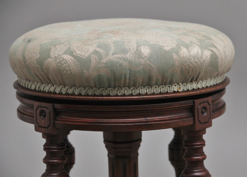 19th Century walnut piano stool with an adjustable seat View VI