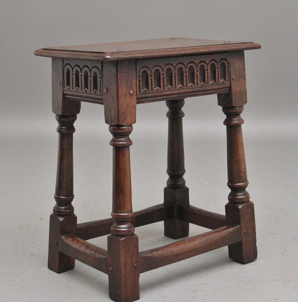 Early 20th Century oak joint stool in the 17th Century style