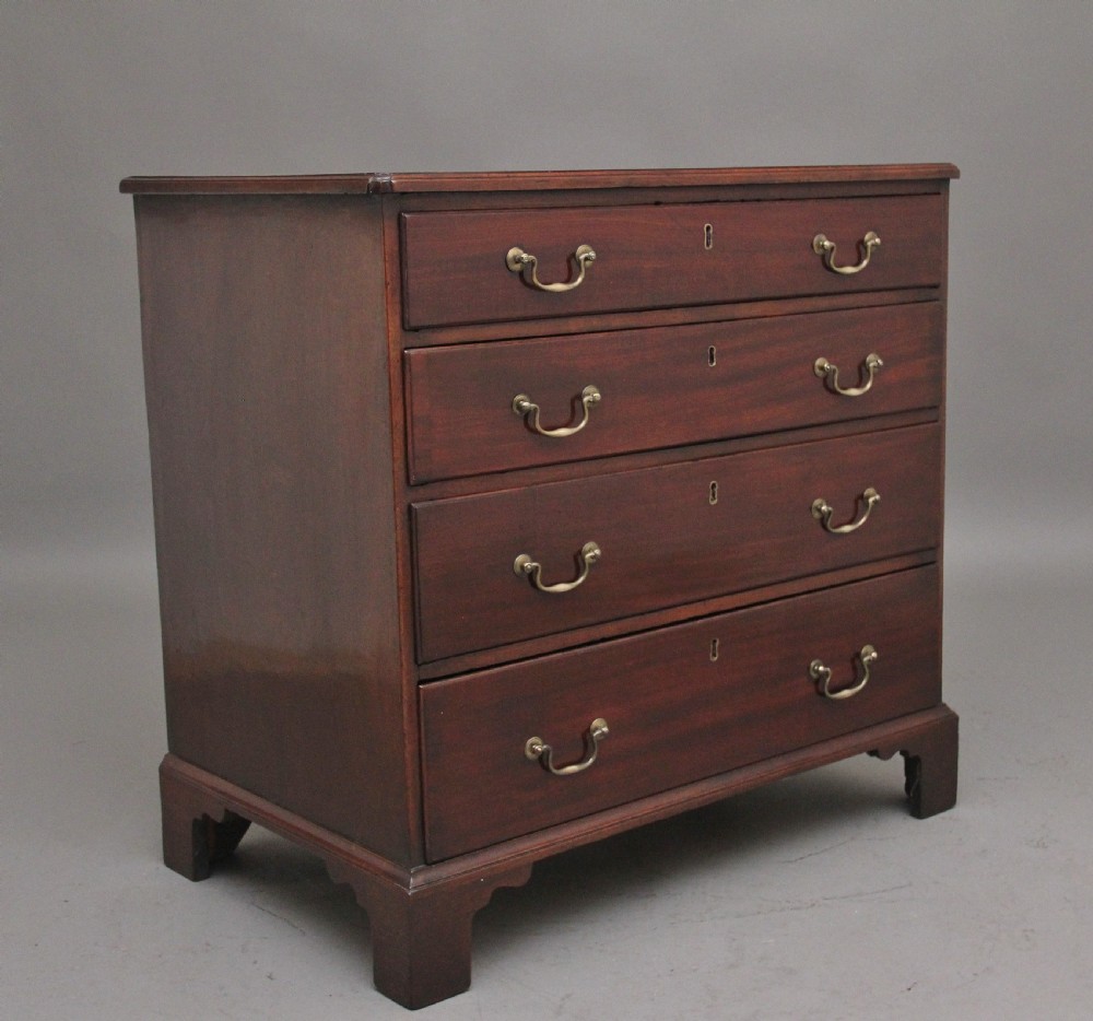 18th Century mahogany chest of drawers View II
