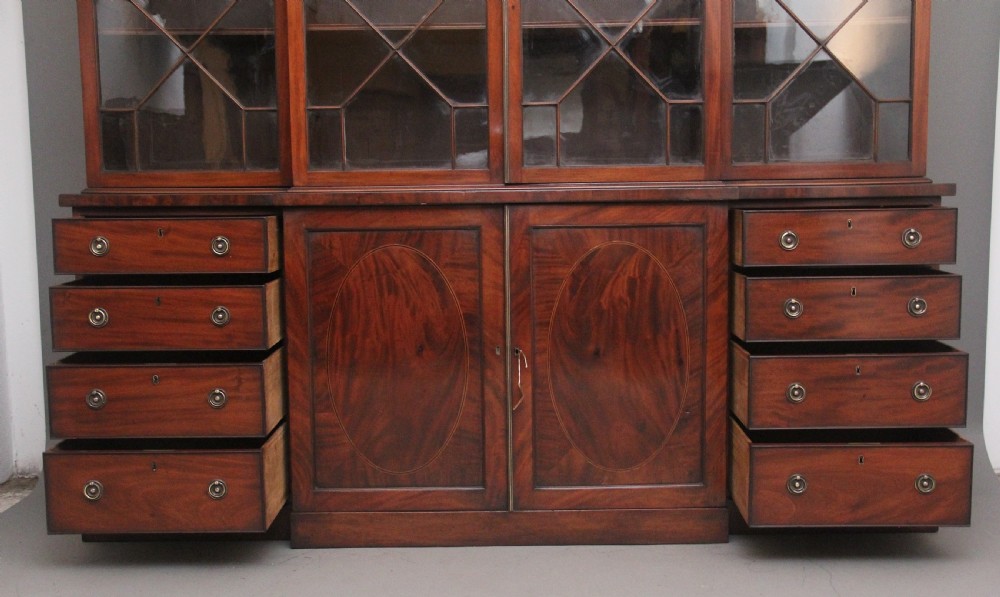 A superb quality early 19th Century mahogany breakfront bookcase View VI