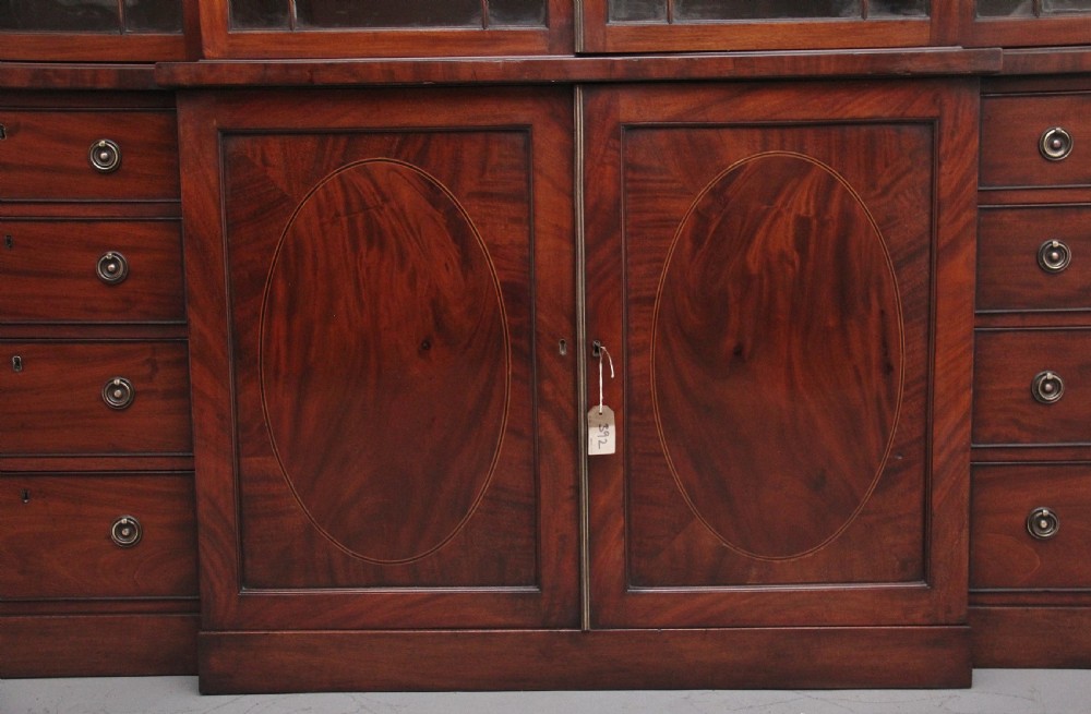 A superb quality early 19th Century mahogany breakfront bookcase View VII