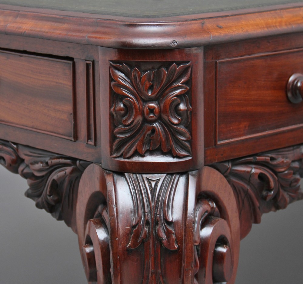 Superb quality large 19th Century mahogany desk View XIII
