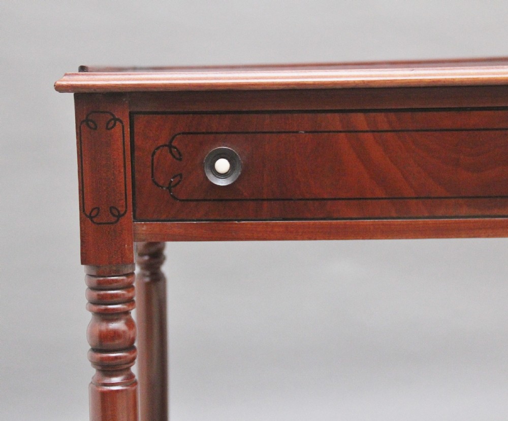 Early 19th Century Regency mahogany serving table View III