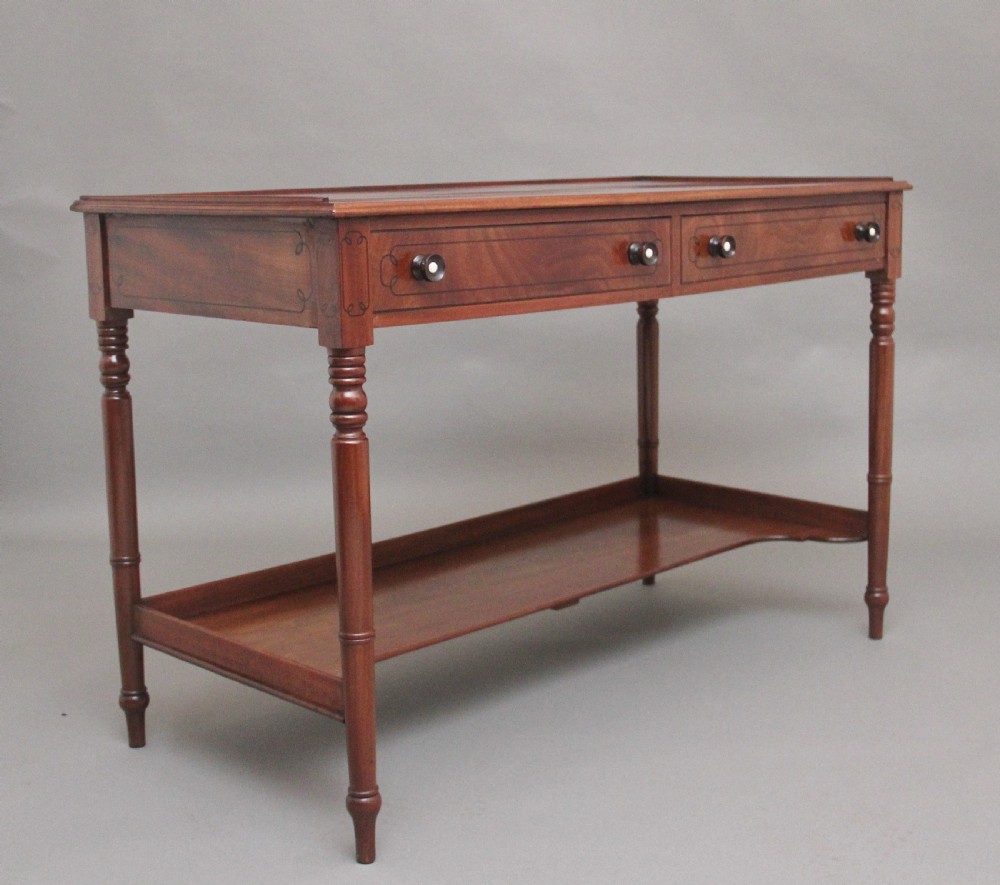 Early 19th Century Regency mahogany serving table View IV