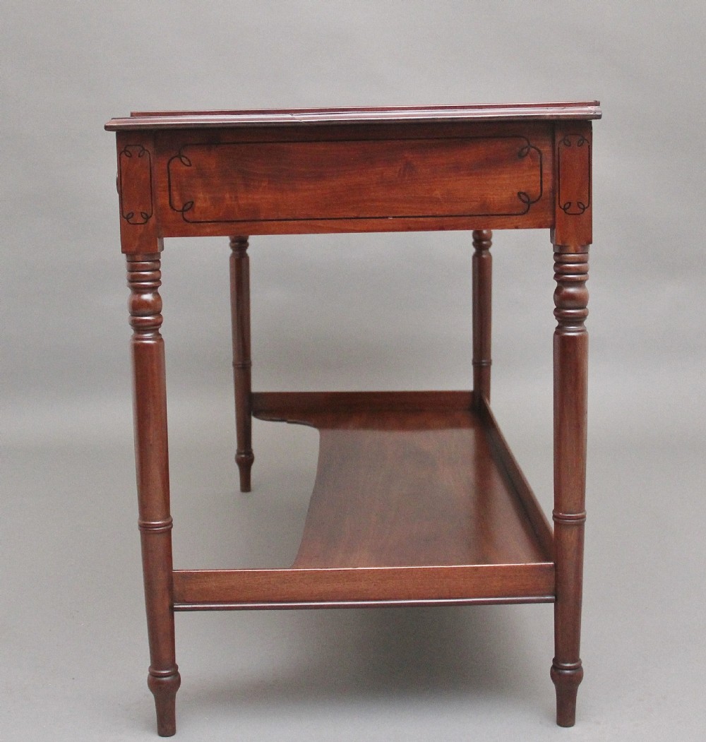 Early 19th Century Regency mahogany serving table View X