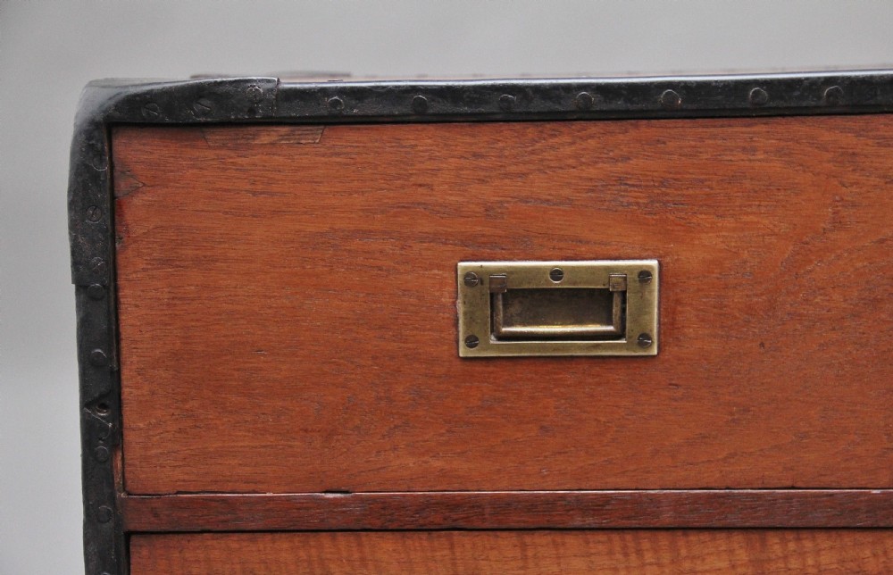 Early 20th Century Anglo-Indian camphor wood campaign chest View IV