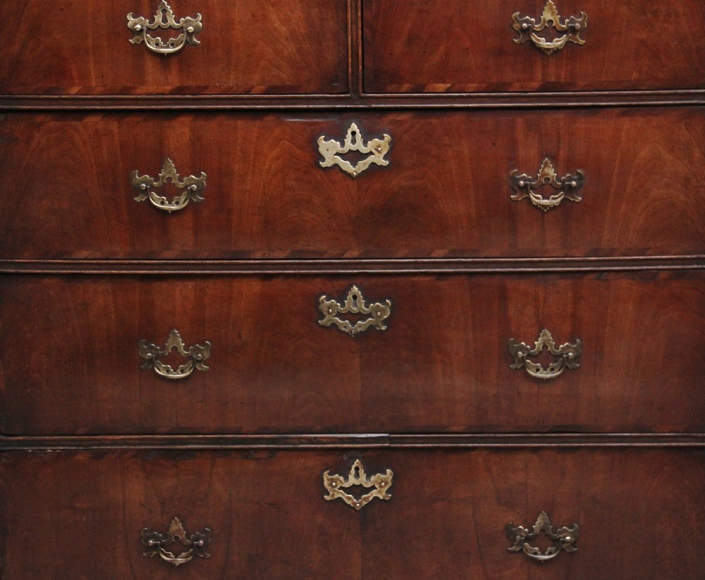 18th Century walnut chest of drawers View II