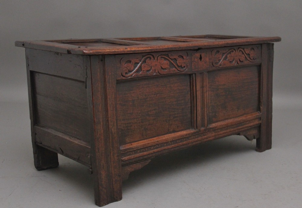 18th Century oak coffer  View III