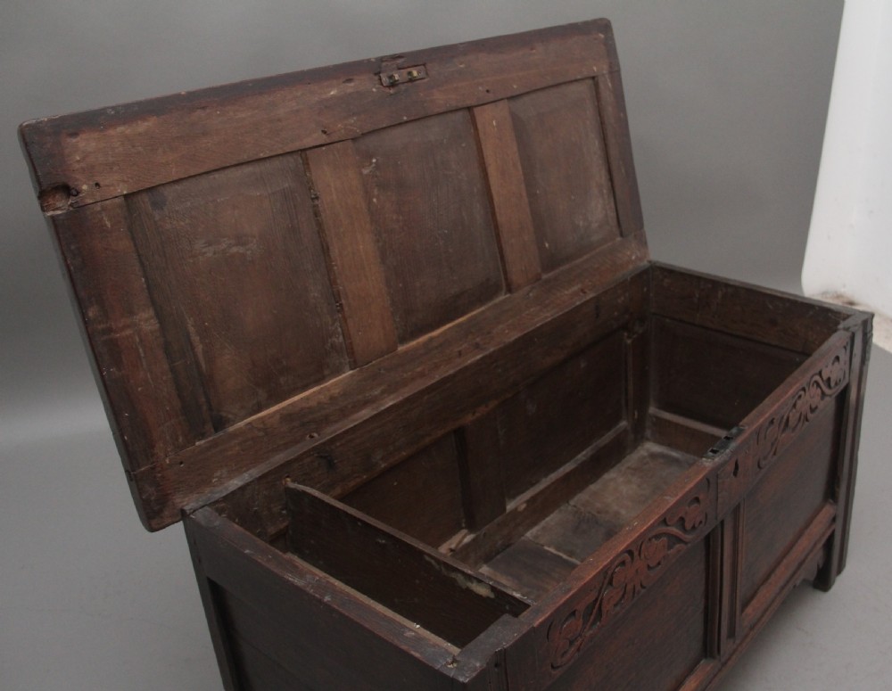 18th Century oak coffer  View V