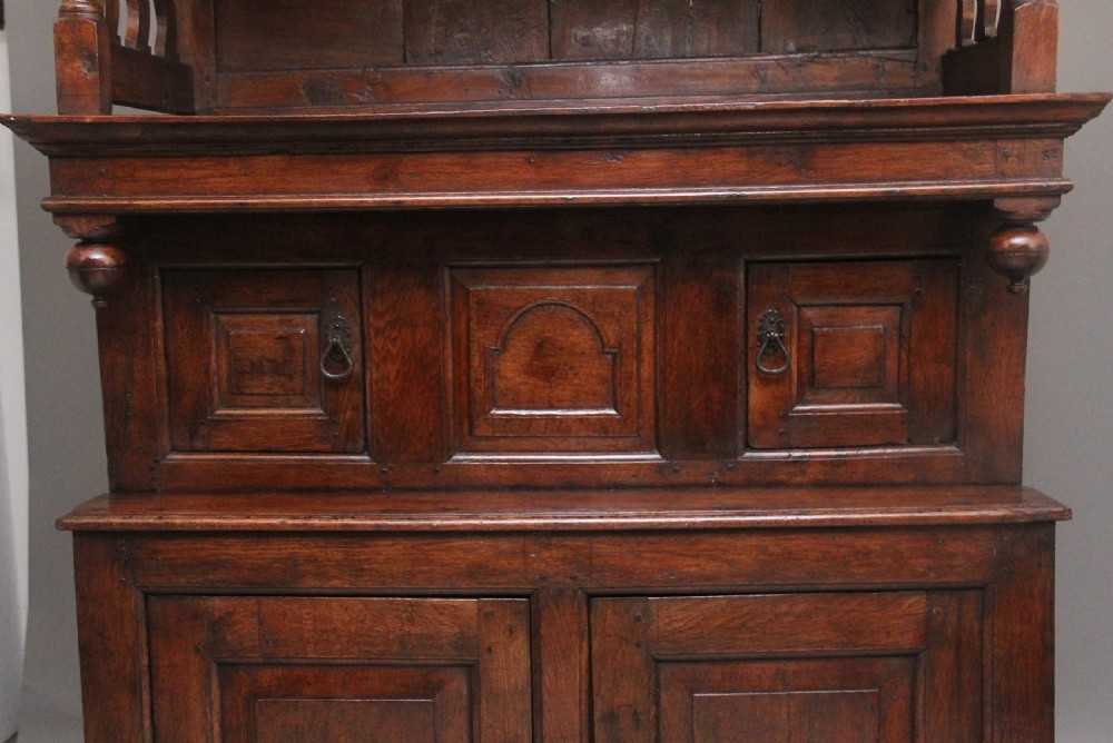 Early 18th Century oak tridarn View V