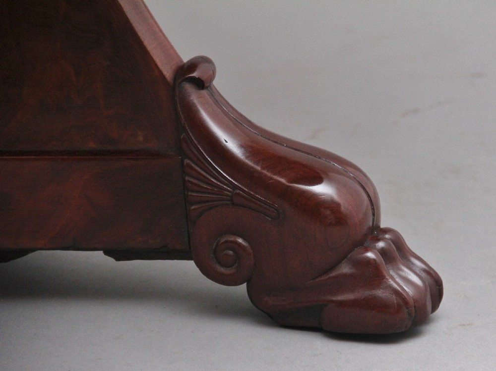 Early 19th Century mahogany gueridon table View IX