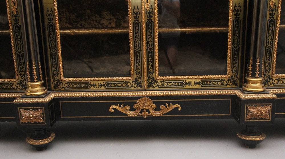 Large 19th Century ebonised and boulle credenza View XI