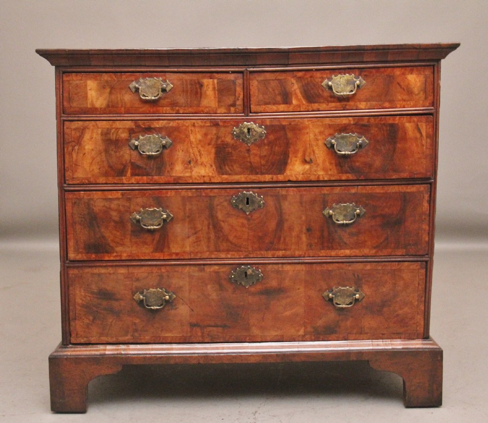 18th Century walnut chest of drawers