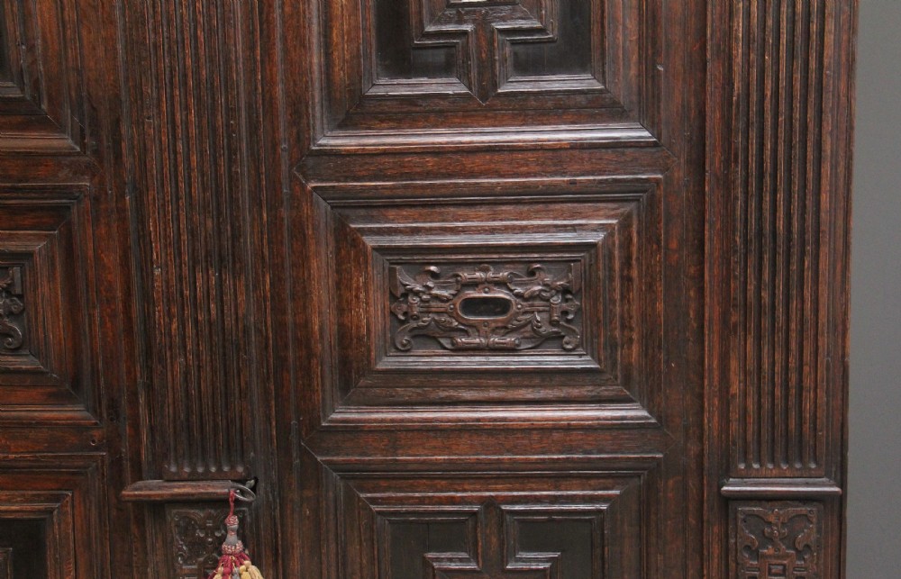 17th Century Flemish carved oak cupboard View VI