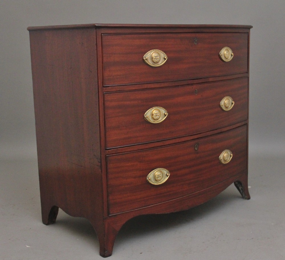 Early 19th Century Georgian mahogany bowfront chest View IV