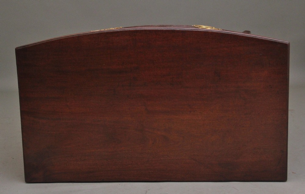 Early 19th Century Georgian mahogany bowfront chest View IX
