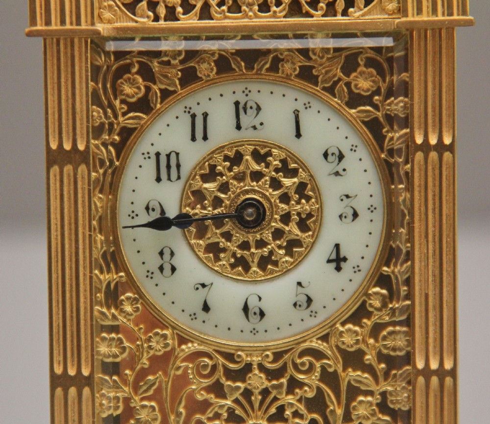 Early 20th Century gilt metal carriage clock View V