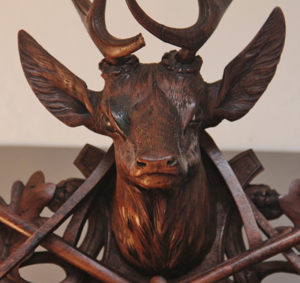 19th Century black forest walnut cuckoo clock View VIII