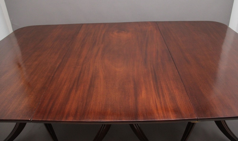 Early 19th Century mahogany three pedestal dining table View XII