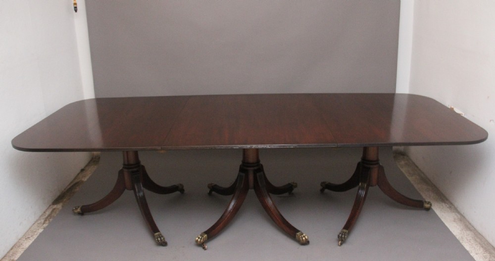 Early 20th Century three pedestal dining table View II
