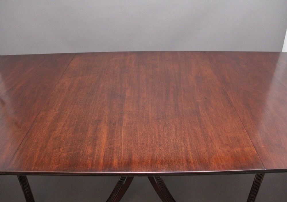 Early 20th Century three pedestal dining table View VI
