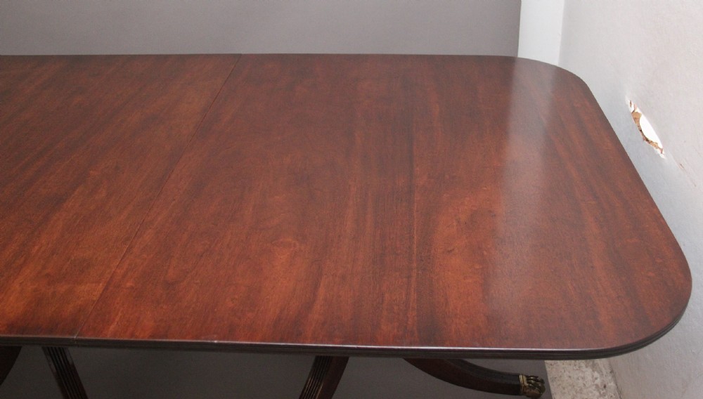 Early 20th Century three pedestal dining table View VII