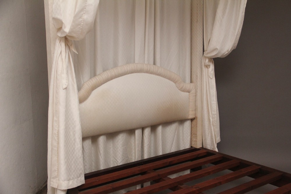 19th Century mahogany half taster bed View VI