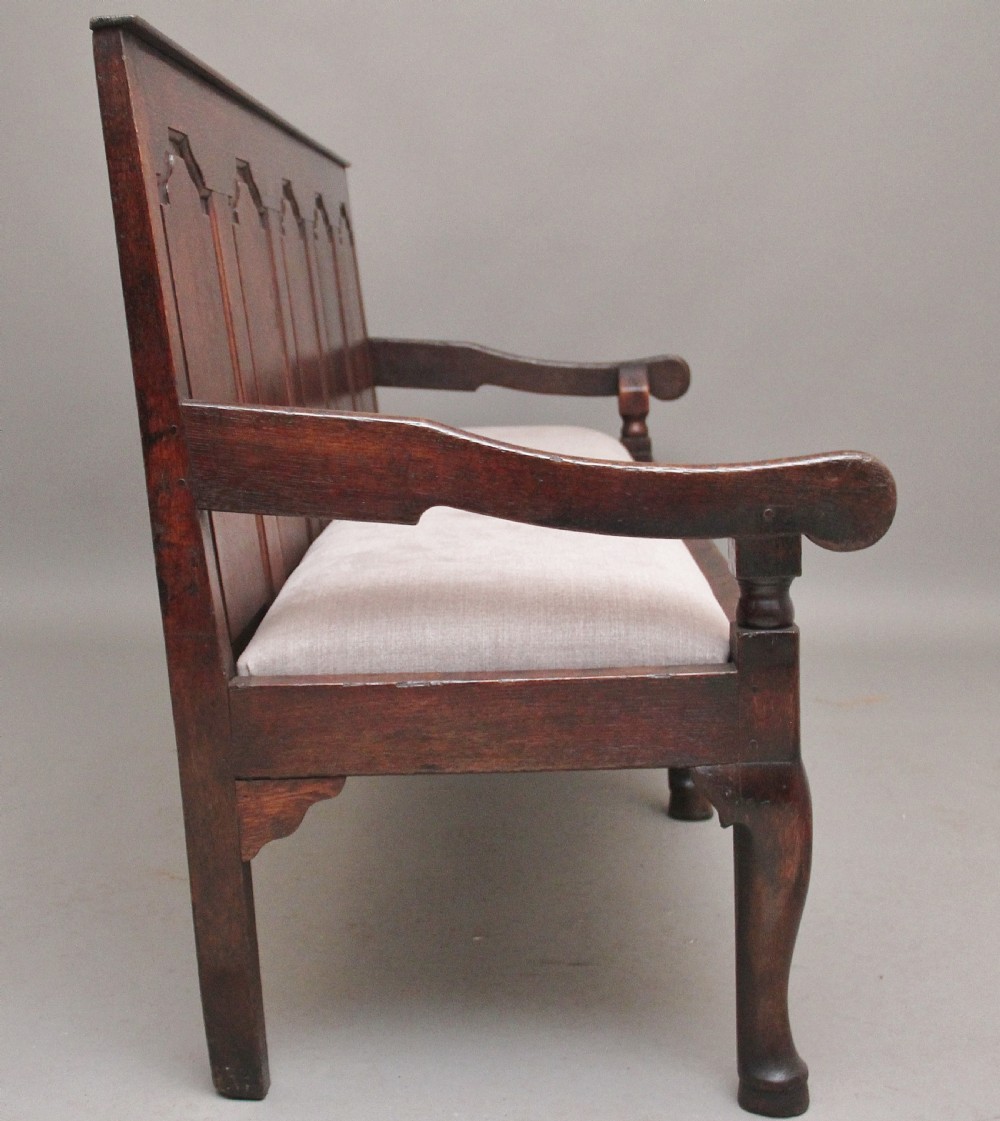 18th Century oak settle View III