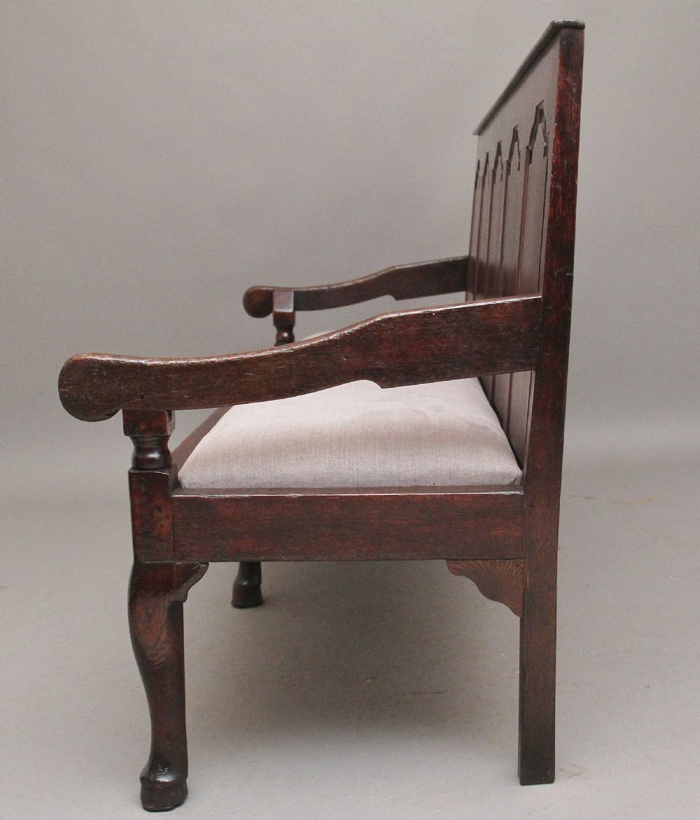 18th Century oak settle View VI