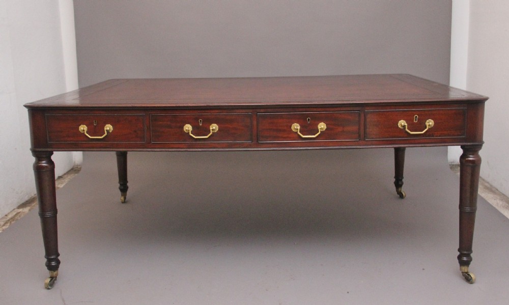 Early 19th Century mahogany partners writing desk 
