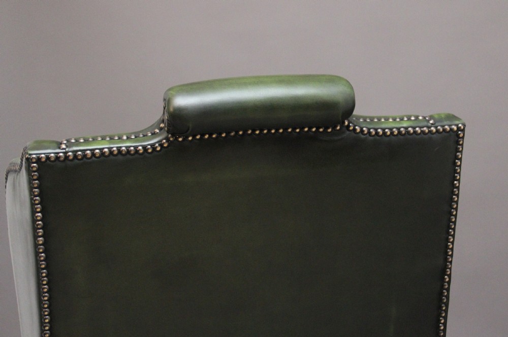 LARGE PAIR OF EARLY 20TH CENTURY WALNUT WINGBACK ARMCHAIRS View XVI